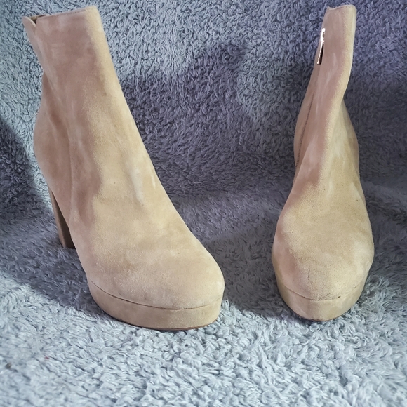 Naturalizer Flavio Bootie - Picture 10 of 16